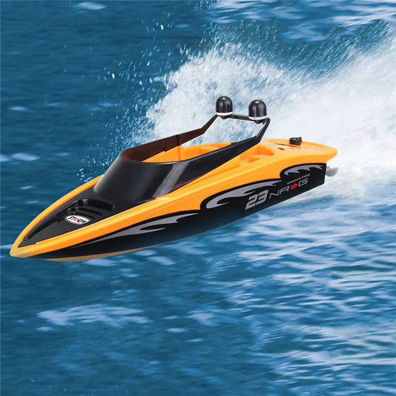 High Speed RC Boat 30km/h 2.4GHz 4 Channel Electric Workbale on The Water Radio Remote Control Racing Toy for Childern Best Gift
High Speed RC Boat 30km/h 2.4GHz 4 Channel Electric Workbale on The Water Radio Remote Control Racing Toy for Childern Best Gift