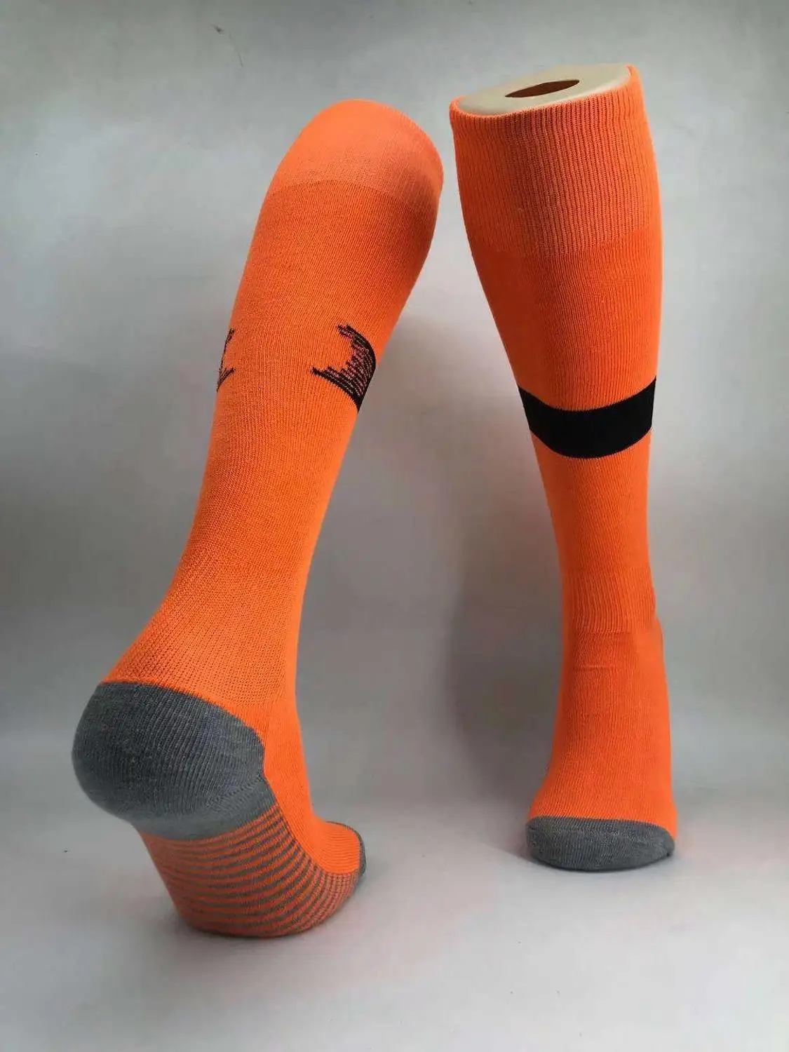 2019/20 Netherlands capital orange-style adult children's European size size socks, free shipping. Buy 5 pairs to send 1
2019/20 Netherlands capital orange-style adult children's European size size socks, free shipping. Buy 5 pairs to send 1