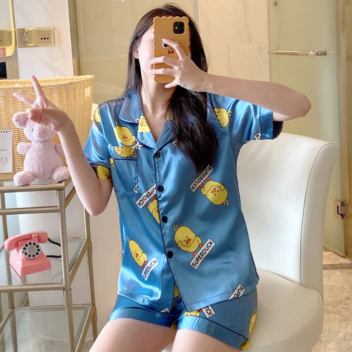 Silk satin pajamas set for woman Plus Size Pyjama summer Women Tops +shorts home suit Female blue soft Sleepwear Sets Night Wear 
Silk satin pajamas set for woman Plus Size Pyjama summer Women Tops +shorts home suit Female blue soft Sleepwear Sets Night Wear