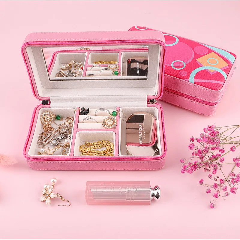 Fine Pink Jewlery Box with Mirror Ring Earring Pendants Multifunction Jewelry Packaging Cute Romantic Zipper Jewelry Organizer
Fine Pink Jewlery Box with Mirror Ring Earring Pendants Multifunction Jewelry Packaging Cute Romantic Zipper Jewelry Organizer
