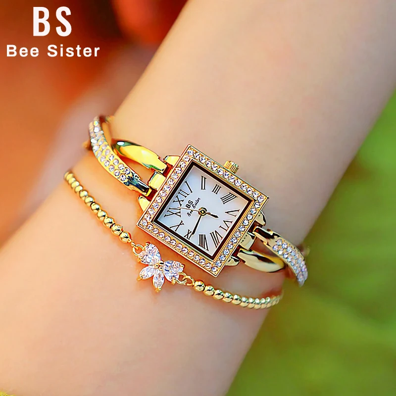 Famous Brand Female Watches 2020 Square Small Dial Ladies Watches Gold Bracelet Diamond Watches for Women Relogio Feminino 2021
Famous Brand Female Watches 2020 Square Small Dial Ladies Watches Gold Bracelet Diamond Watches for Women Relogio Feminino 2021