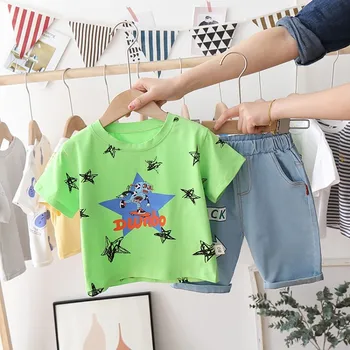 Boys' short sleeve suit 2020 summer new full print Pentagram star cute casual fashion two piece set trend for children
Boys' short sleeve suit 2020 summer new full print Pentagram star cute casual fashion two piece set trend for children