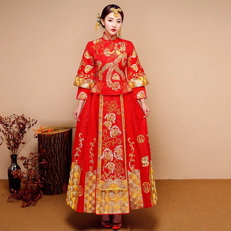 Spring Of 2020 The New Chinese Style Wedding Dresses Red Long Trailing Longfeng Binding His Bride To Propose A Toast
Spring Of 2020 The New Chinese Style Wedding Dresses Red Long Trailing Longfeng Binding His Bride To Propose A Toast