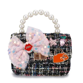 New 2020 Kids Leather Purses and Handbags Cute Pearl Clutch Hand Bag for Baby Girl Princess Bowknot Shoulder Bag Gift
New 2020 Kids Leather Purses and Handbags Cute Pearl Clutch Hand Bag for Baby Girl Princess Bowknot Shoulder Bag Gift
