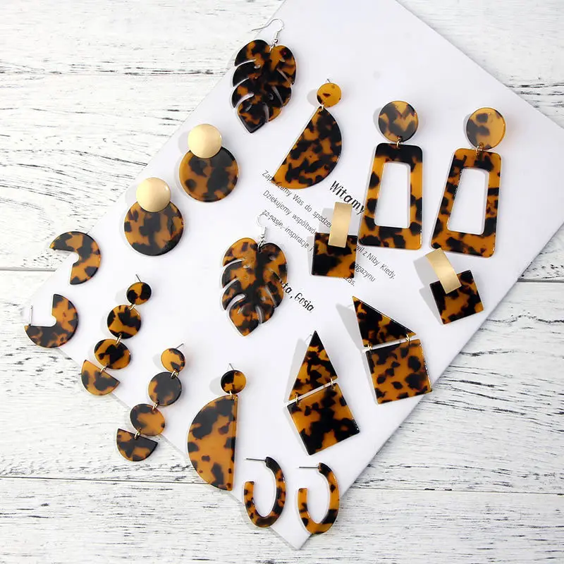 2020 Sexy Leopard Acrylic Drop Dangle Earrings for Women Trendy Gold Color Geometric Square Eye Statement Earrings Party Jewelry
2020 Sexy Leopard Acrylic Drop Dangle Earrings for Women Trendy Gold Color Geometric Square Eye Statement Earrings Party Jewelry