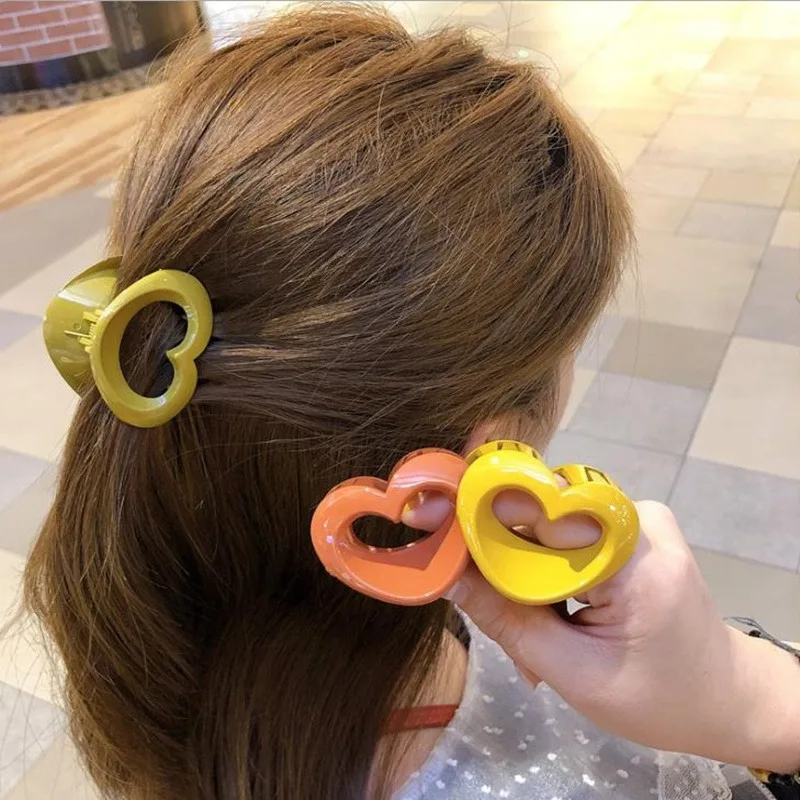 New Fashion Women Plastic Geometric Simple Alloy Hollow Hair Clips Hairpin Headband Hair Holder Claw Vintage Hair Accessories
New Fashion Women Plastic Geometric Simple Alloy Hollow Hair Clips Hairpin Headband Hair Holder Claw Vintage Hair Accessories