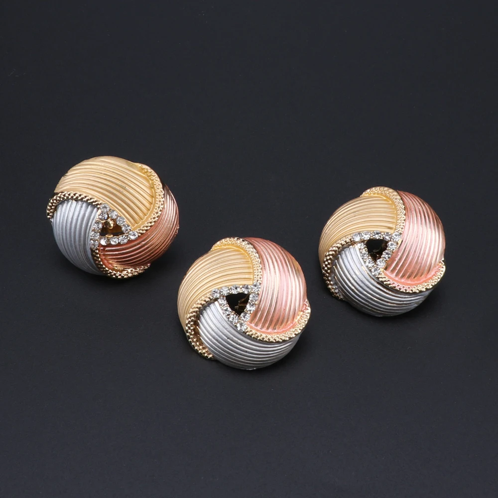 Nigerian Women Wedding Jewelry Sets Dubai Gold color Jewelry Sets African Women Necklace Earrings Bracelet Jewellery 5 Mallzona H9315553e67a74e24bca2ce2ebdd3202fM Nigerian Women Wedding Jewelry Sets Dubai Gold color Jewelry Sets African Women Necklace Earrings Bracelet Jewellery Mallzona