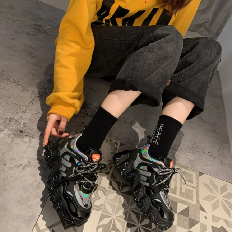 1 (16)