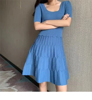 Square collar retro lady dress short sleeve slim beaded women knitted mini dress 2020 new
Square collar retro lady dress short sleeve slim beaded women knitted mini dress 2020 new