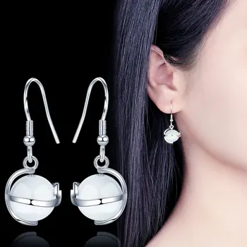 New Products Japanese Korean White Moonlight Opal Ear Hook Female French Pastoral Hipster Simple Elegant Earrings 
New Products Japanese Korean White Moonlight Opal Ear Hook Female French Pastoral Hipster Simple Elegant Earrings