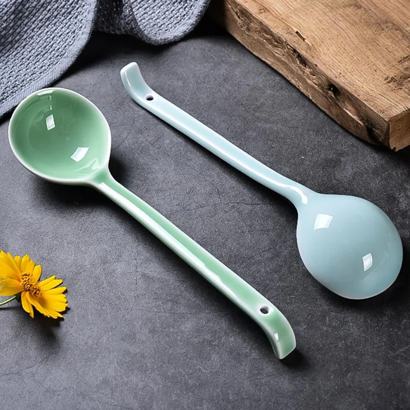 

Longquan Celadon Ceramic Big Soup Spoon Creative Long Handle Scoop Restaurant Decor Spoons Kitchen Accessories Tool Noodle Scoop