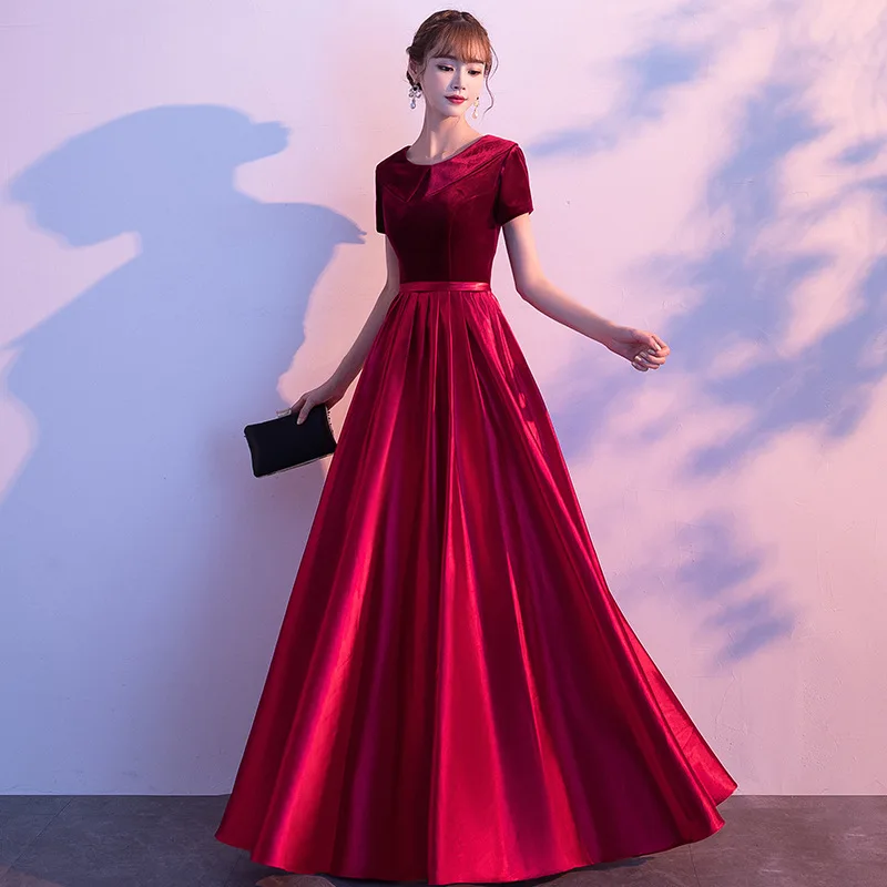 Burgundy Ladies' Evening Party Gown Velevet Satin Patchwork Chinese Prom Dresses Qipao Turn-down Collar Long Formal Party Dress
Burgundy Ladies' Evening Party Gown Velevet Satin Patchwork Chinese Prom Dresses Qipao Turn-down Collar Long Formal Party Dress