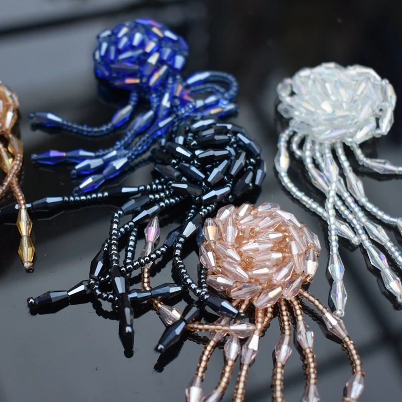 Shiny Flower Tassel Beaded Rhinestone Patches for Clothing Bags Hats DIY Parches Sewing on Beading Sequins Applique Brooch Patch
Shiny Flower Tassel Beaded Rhinestone Patches for Clothing Bags Hats DIY Parches Sewing on Beading Sequins Applique Brooch Patch