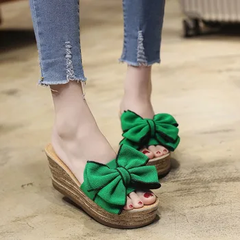 2019 New Women's Slippers Fashion Solid Color Bow Wedges Slipper Casual Open Toe Sandals Kitten Heels Shoes Chanclas Mujer Sanda 
2019 New Women's Slippers Fashion Solid Color Bow Wedges Slipper Casual Open Toe Sandals Kitten Heels Shoes Chanclas Mujer Sanda
