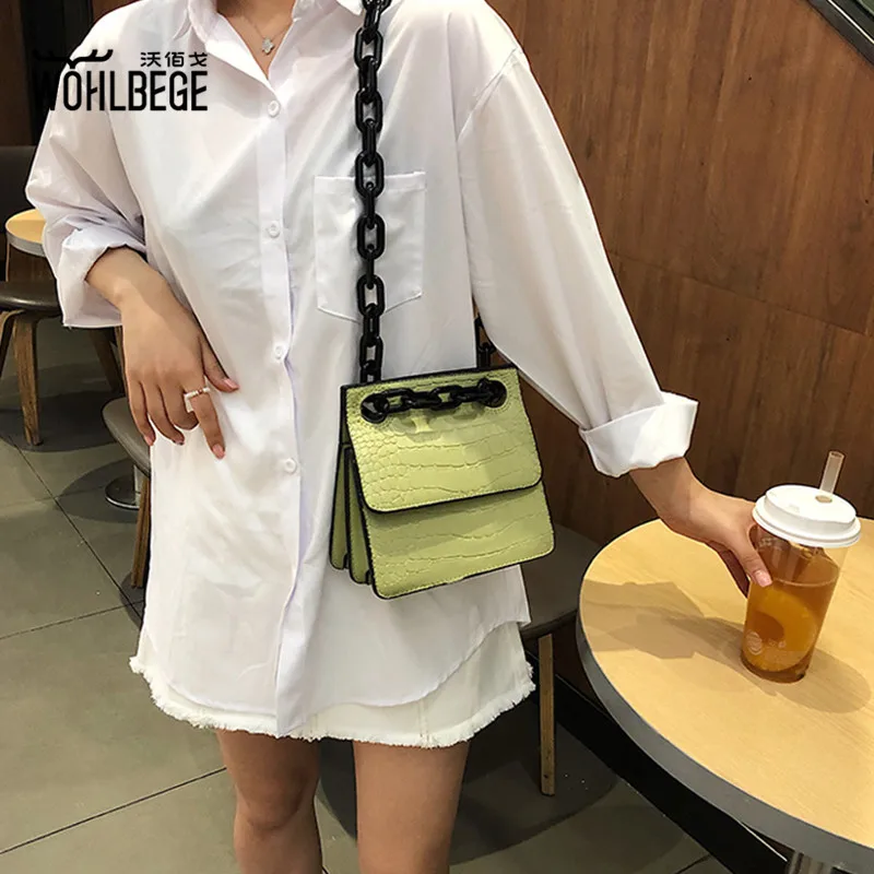 Female 2019 Summer Handbags New Texture Crocodile Pattern Portable Clamshell Personality Thick Chain Solid Color Shoulder Bag
Female 2019 Summer Handbags New Texture Crocodile Pattern Portable Clamshell Personality Thick Chain Solid Color Shoulder Bag