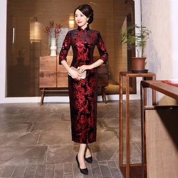 Women Retro Red cheongsam autumn winter velvet long cheongsam daily banquet long section seven-point sleeves Plus size cheongsam
Women Retro Red cheongsam autumn winter velvet long cheongsam daily banquet long section seven-point sleeves Plus size cheongsam