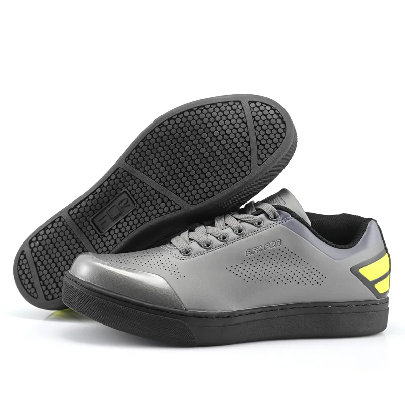 FLR Front Guest DH Fr Am Downhill Flat Lock-Free Power Riding Shoes Mountain Off-road Anti-slip Riding Lock-Free Shoes
FLR Front Guest DH Fr Am Downhill Flat Lock-Free Power Riding Shoes Mountain Off-road Anti-slip Riding Lock-Free Shoes