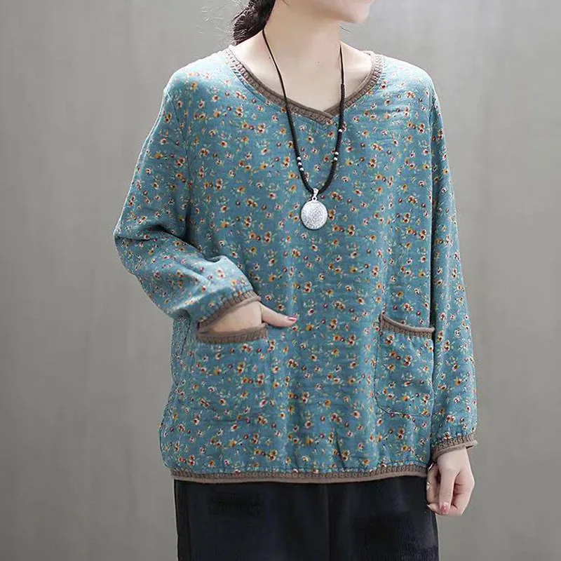 Women T shirt Cotton Print Floral V neck Pullovers 2020 Spring Autumn Pockets Long-sleeved Mori Girl Fashion Loose Women Blouse
Women T shirt Cotton Print Floral V neck Pullovers 2020 Spring Autumn Pockets Long-sleeved Mori Girl Fashion Loose Women Blouse