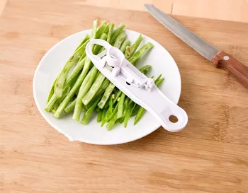 French Style Green Bean Vegetable Runner Slicer Cutter Stringer Remover Peeler Tear bean kidney bean Kitchen Tool
French Style Green Bean Vegetable Runner Slicer Cutter Stringer Remover Peeler Tear bean kidney bean Kitchen Tool
