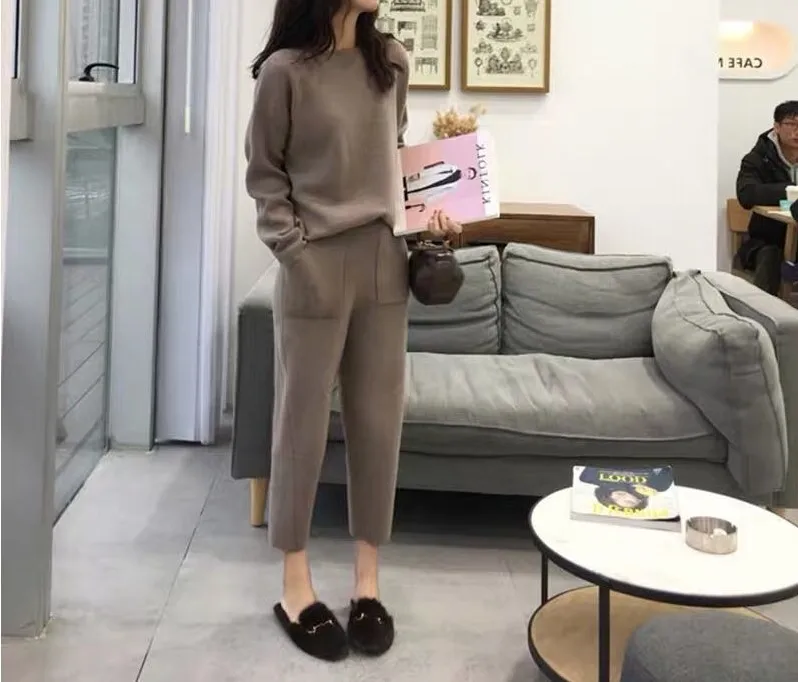 2019 Autumn & Winter New Style Versatile Western Style Slimming Crew Neck Sweater Loose Pants Sweater Two-Piece Set Women's
2019 Autumn & Winter New Style Versatile Western Style Slimming Crew Neck Sweater Loose Pants Sweater Two-Piece Set Women's