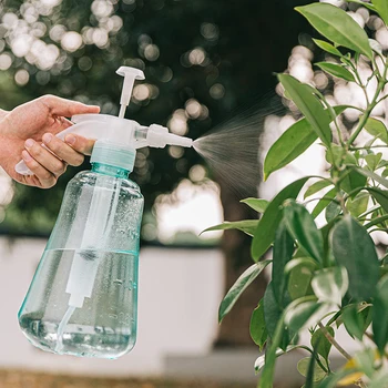 500ML/1.5L Watering Spray Gardening Spray Bottle Pressure Watering Can For Outdoor Indoor Plant Watering 
500ML/1.5L Watering Spray Gardening Spray Bottle Pressure Watering Can For Outdoor Indoor Plant Watering
