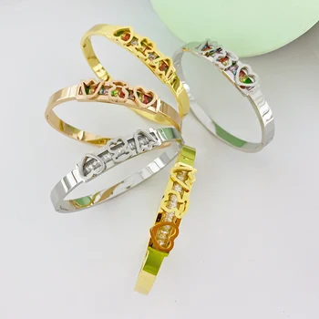 European and American Fashion Simple and Generous Hollow Titanium Steel Bear Bracelet Bracelet Men and Women Personality Jewelry 
European and American Fashion Simple and Generous Hollow Titanium Steel Bear Bracelet Bracelet Men and Women Personality Jewelry