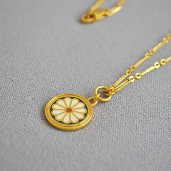 Vintage Antique Style Japanese Handmade Blue Enamel Daisy Flower Gold Coin round Pendant Vintage Necklace 18K Gold Plated
Vintage Antique Style Japanese Handmade Blue Enamel Daisy Flower Gold Coin round Pendant Vintage Necklace 18K Gold Plated