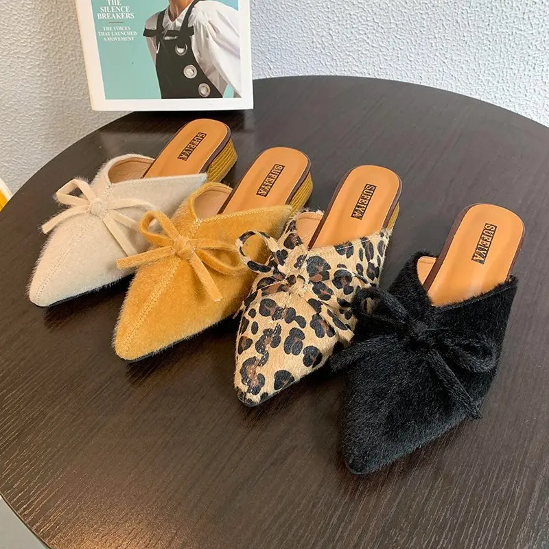 2020 New Spring Summer Pointed Toe Mules Shoes Suede leopard Women Slippers Bow Small High Heel Slides Ladies Elegant Sandals
2020 New Spring Summer Pointed Toe Mules Shoes Suede leopard Women Slippers Bow Small High Heel Slides Ladies Elegant Sandals