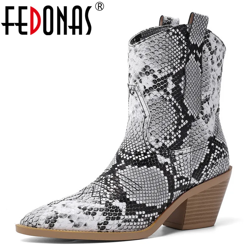 FEDONAS 2020 Snake Prints Retro Women Autumn Winter Warm High Heels Night Club Shoes Woman Ankle Boots Plus Size Western Boots
FEDONAS 2020 Snake Prints Retro Women Autumn Winter Warm High Heels Night Club Shoes Woman Ankle Boots Plus Size Western Boots