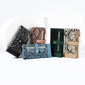 Fashion wallet long serpentine lady's wallet Europe and the United States fashion large capacity handbag free shipping
Fashion wallet long serpentine lady's wallet Europe and the United States fashion large capacity handbag free shipping