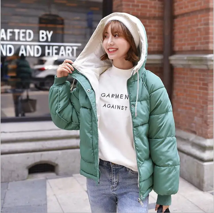 2019 Winter Coat Women Jacket Short Cotton Padded Womens Parkas Thicken Outerwear Solid Color Female Slim Basic Tops 
2019 Winter Coat Women Jacket Short Cotton Padded Womens Parkas Thicken Outerwear Solid Color Female Slim Basic Tops
