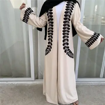 2020 New style African women's Dashiki Fashion stretch Cardigan printed gown and gown long dress size S M L XL
2020 New style African women's Dashiki Fashion stretch Cardigan printed gown and gown long dress size S M L XL