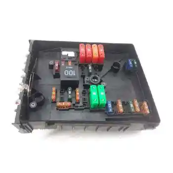 1K0937820B RELES box/VOLKSWAGEN JETTA fuses (1K2) 
1K0937820B RELES box/VOLKSWAGEN JETTA fuses (1K2)