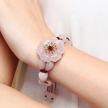 wrist chain deserve to act the role of small and pure and fresh garnet string of jade hand woven restoring ancient ways
wrist chain deserve to act the role of small and pure and fresh garnet string of jade hand woven restoring ancient ways