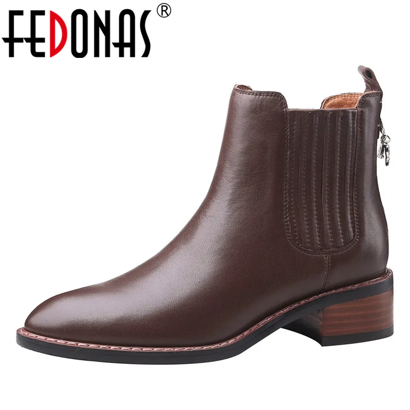 FEDONAS Concise Short Boots Women Basic Party Shoes Woman Genuine Leather Ankle Boots Autumn Winter Pointed Toe Chelsea Boots
FEDONAS Concise Short Boots Women Basic Party Shoes Woman Genuine Leather Ankle Boots Autumn Winter Pointed Toe Chelsea Boots