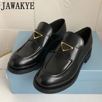 Platform flat causal shoes black slip on genuine leather shoes woman spring British style thick bottom metal letterloafers 
Platform flat causal shoes black slip on genuine leather shoes woman spring British style thick bottom metal letterloafers