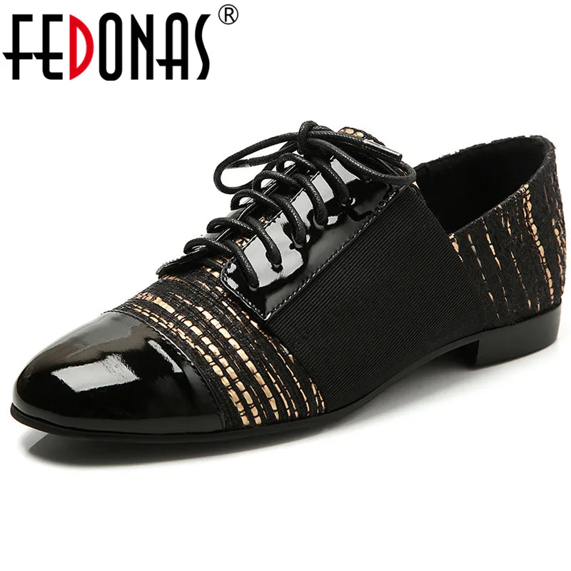 FEDONAS Black Patent Leather Pumps Women Spring Autumn British Style Casual Office Shoes Woman Lglossy Mixed Colors High Heeled 
FEDONAS Black Patent Leather Pumps Women Spring Autumn British Style Casual Office Shoes Woman Lglossy Mixed Colors High Heeled