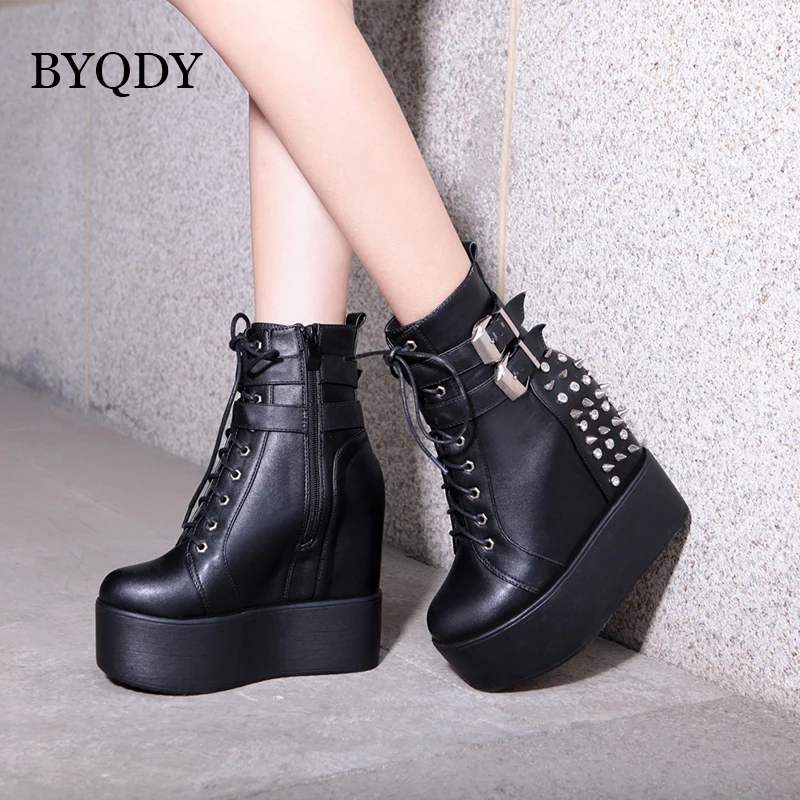 BYQDY Height Increasing Woman Ankle Boots Round Toe High Platform 5.5CM Metal Rivets Ladies Black Shoes Lace-up Footwear 35-39
BYQDY Height Increasing Woman Ankle Boots Round Toe High Platform 5.5CM Metal Rivets Ladies Black Shoes Lace-up Footwear 35-39
