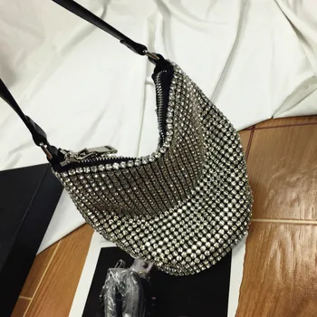 Simple Bag Female New Full Diamond Bag Fashion Handbag Rhinestone Bag Hand Bucket Bag Bright Diamond Diamond Bag Louie Vuiton
Simple Bag Female New Full Diamond Bag Fashion Handbag Rhinestone Bag Hand Bucket Bag Bright Diamond Diamond Bag Louie Vuiton