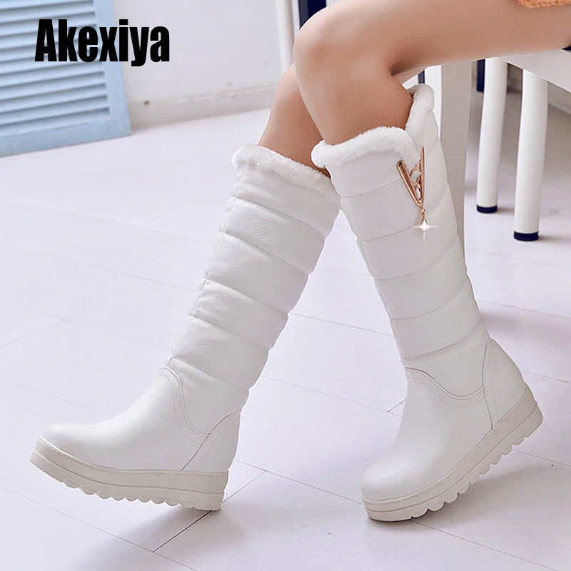 women Boots 2020 Winter New women Boots Fashion Plush Warm Snow Boots Rabbit Comfortable Fur women boots Metal decoration k973
women Boots 2020 Winter New women Boots Fashion Plush Warm Snow Boots Rabbit Comfortable Fur women boots Metal decoration k973