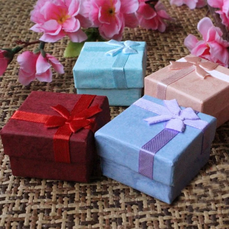 5Pcs Bowknot Style Square Ring Earring Jewellery Gift Storage Case Boxes Jewellery Storage Boxes For Gift 4*4cm
5Pcs Bowknot Style Square Ring Earring Jewellery Gift Storage Case Boxes Jewellery Storage Boxes For Gift 4*4cm