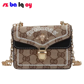 The Girl, Korean version 2020 new Diagonal package Alphabet trend Shoulder Messenger lovely Change accessories bag for girls
The Girl, Korean version 2020 new Diagonal package Alphabet trend Shoulder Messenger lovely Change accessories bag for girls