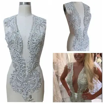 Heavy industry beaded sequin mesh applique bride wedding flower piece V-neck front body large flower decoration accessories 
Heavy industry beaded sequin mesh applique bride wedding flower piece V-neck front body large flower decoration accessories