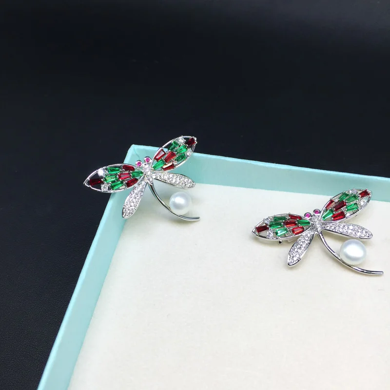 LANZYO Natural fresh water pearl happiness flower series Brooch new xz075
LANZYO Natural fresh water pearl happiness flower series Brooch new xz075