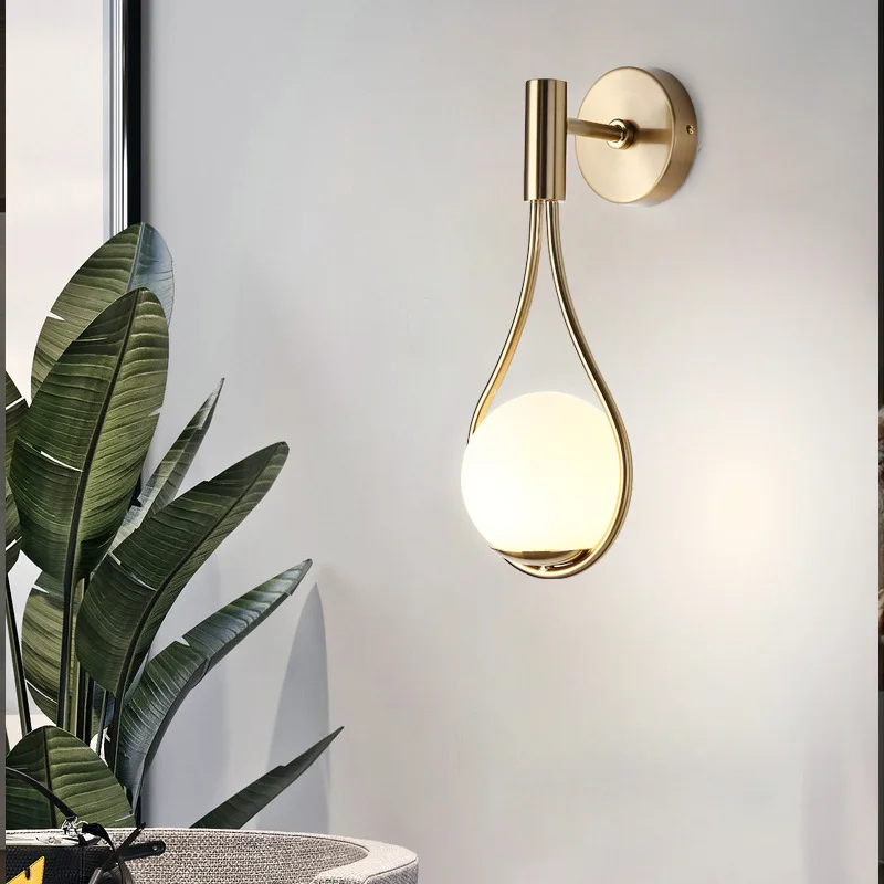 Nordic Creative Designer Living Room Metal Wall Lamp Modern Simple Bedroom Bedside Glass Wall Sconce Led Aisle Bathroom Lighting
Nordic Creative Designer Living Room Metal Wall Lamp Modern Simple Bedroom Bedside Glass Wall Sconce Led Aisle Bathroom Lighting
