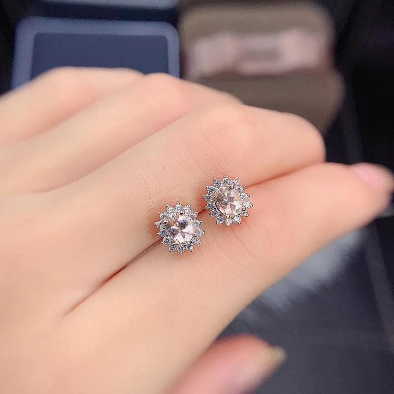 Morganite Stud Earring with Silver 925 Women Earrings Korean Earrings Gifts for Women 4x6mm
Morganite Stud Earring with Silver 925 Women Earrings Korean Earrings Gifts for Women 4x6mm