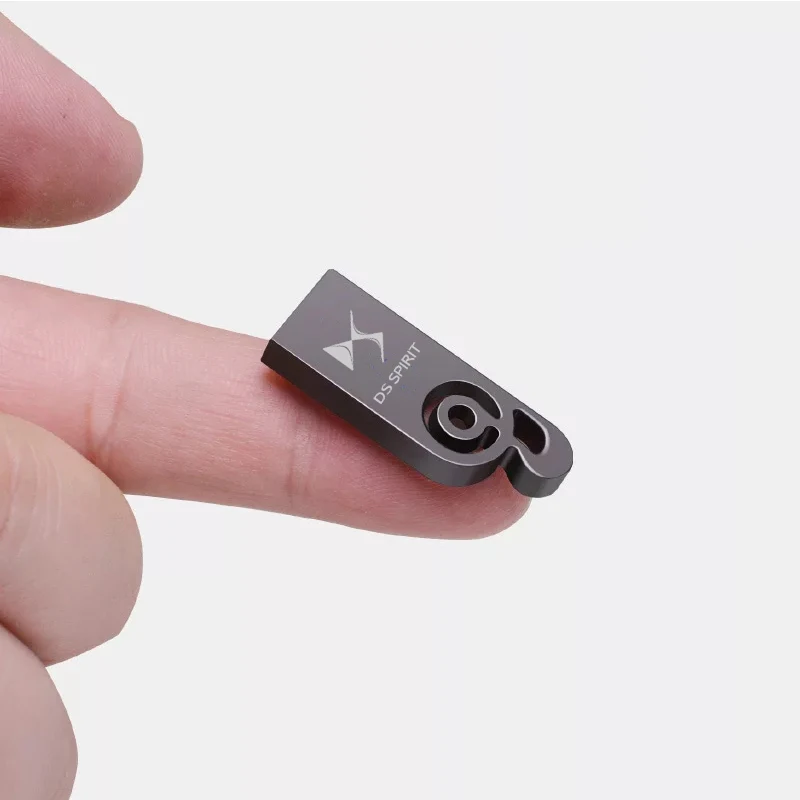 Auto Accessories Mini Car Music U Disk Drive Pendrive32 64GB Externe Opslag Memory for DS SPIRIT DS3 DS4 DS4S DS5 DS 5LS DS6 DS7
Auto Accessories Mini Car Music U Disk Drive Pendrive32 64GB Externe Opslag Memory for DS SPIRIT DS3 DS4 DS4S DS5 DS 5LS DS6 DS7