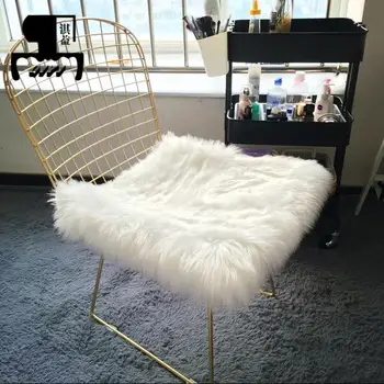 Nordic Golden Iron Hollow Chair Stool Bar Stools for Dining Room Office Home with 100/50*50cm Wool Cushion
Nordic Golden Iron Hollow Chair Stool Bar Stools for Dining Room Office Home with 100/50*50cm Wool Cushion