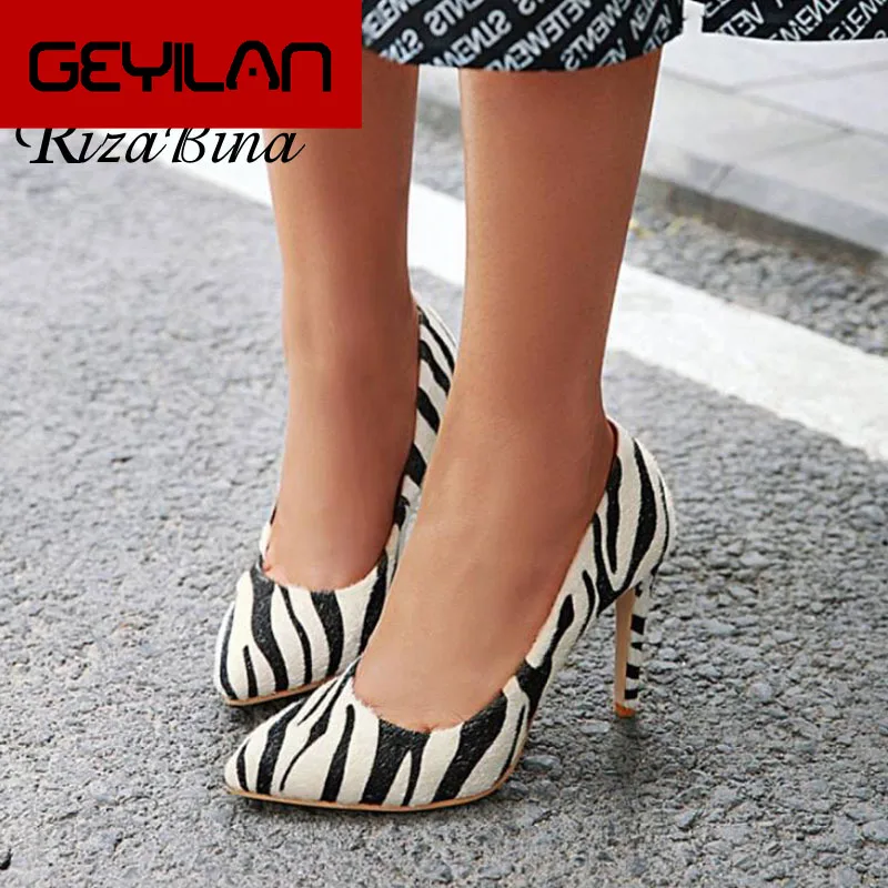 2020 New Women Pumps Pointed Toe Thin High Heel Zebra Pattern Flock Slip On Shoes Ladies Footwear Plus Size 34-48
2020 New Women Pumps Pointed Toe Thin High Heel Zebra Pattern Flock Slip On Shoes Ladies Footwear Plus Size 34-48