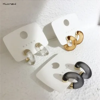 HUANZHI 2020 Trendy Colorful Transparent Acrylic Hoop Earrings Geometry C-shaped Earrings For Women Girl Party Jewelry Gift 
HUANZHI 2020 Trendy Colorful Transparent Acrylic Hoop Earrings Geometry C-shaped Earrings For Women Girl Party Jewelry Gift
